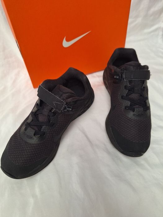 Adidasi Nike Revolution 6, marime 34