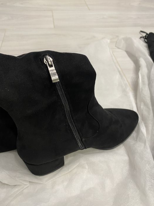 Продам женские сапоги