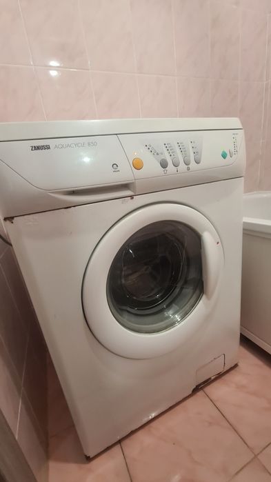 Продам стиральную машину