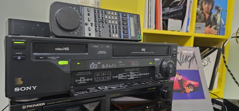Video Sony EV-T 1/HI 8 Hi-Fi Stereo! Video Recorder