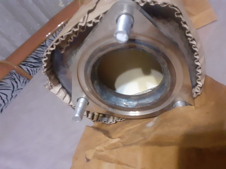 Продам Катализаторы Оригинал Новый