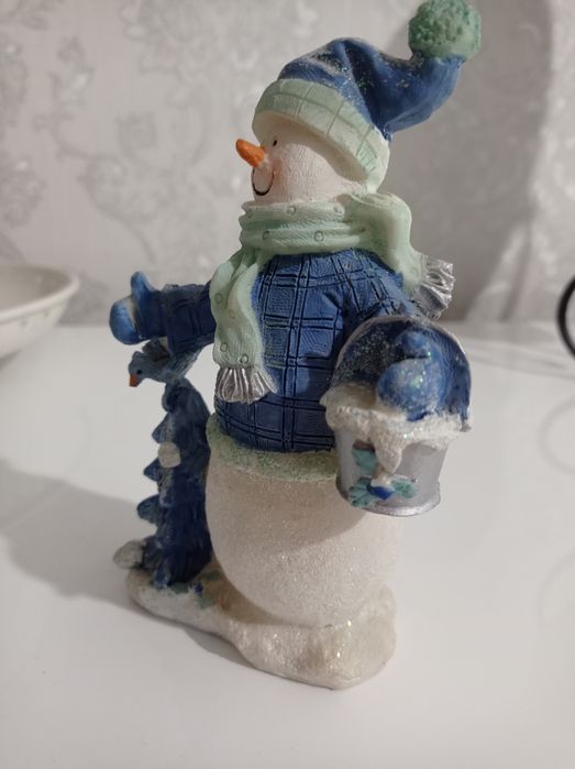 Снеговик статуетка