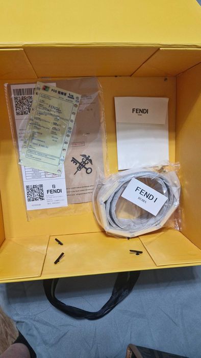 Сумочка новая в коробке