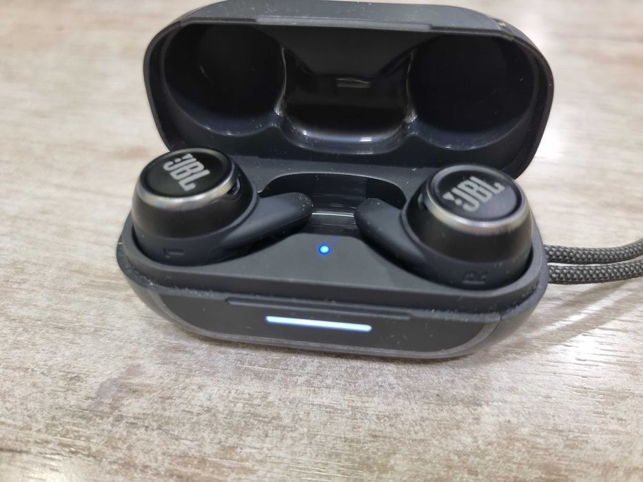 Bluetooth слушалки JBL Reflect Mini NC TWS