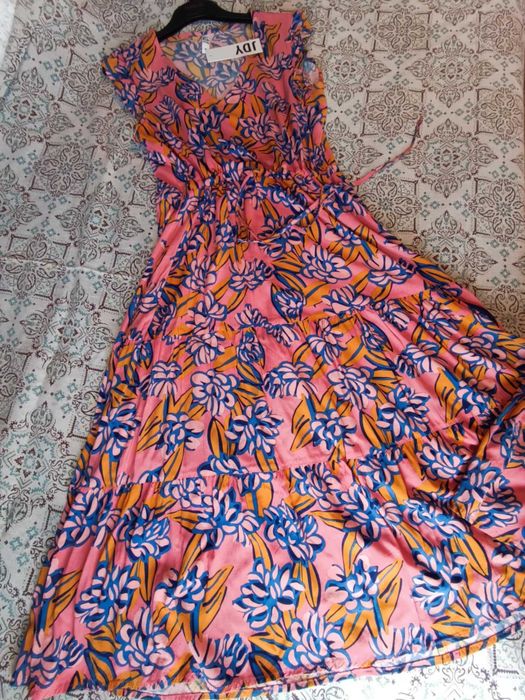 синя рокля Л рр, розова рокля, зелена рокля