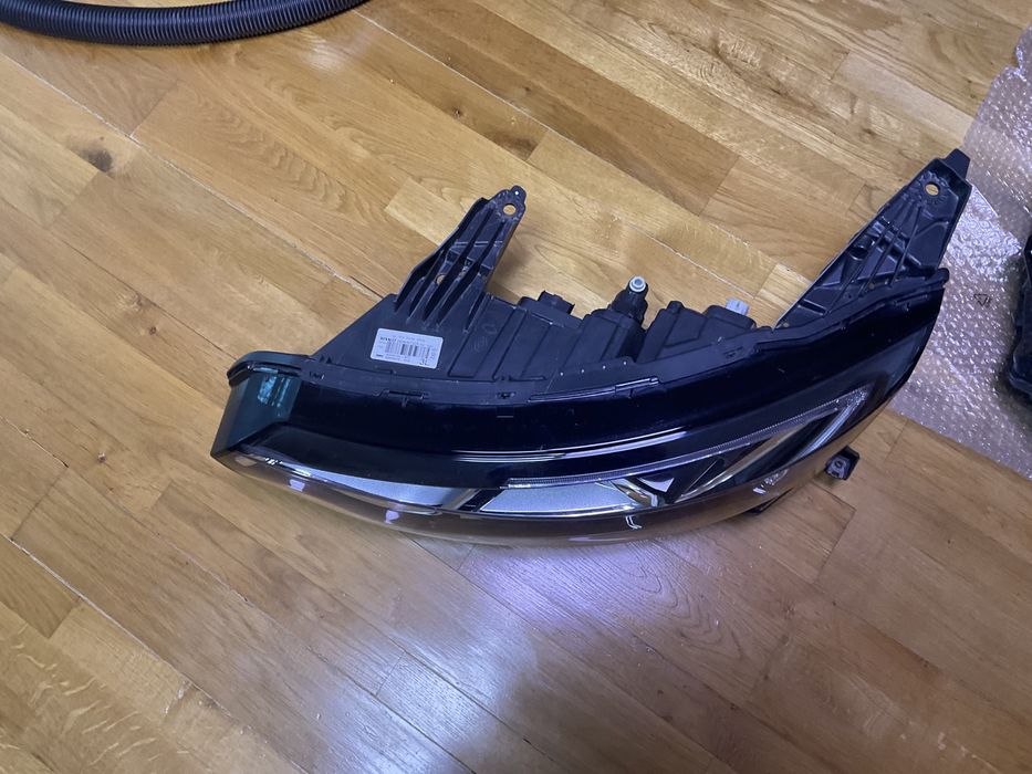 Far Full Led Renault Talisman stg