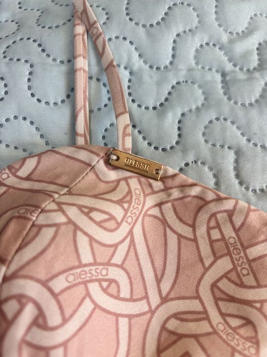 Топове Alessa - S размер