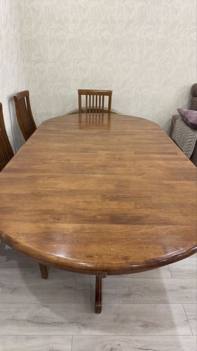 Продам стол (настоящий дуб)