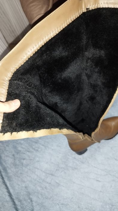 Стильные ботфорты на зиму  с мехом.Очень хорошим состоянии