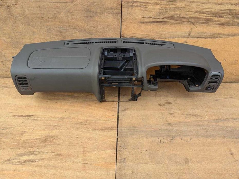 Торпеда панель на Ниссан Террано R50