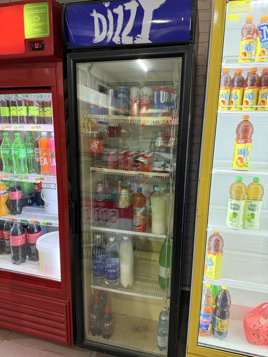 Витринный холодильник