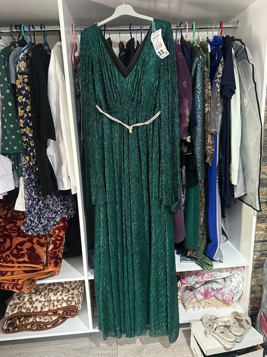 Vand rochie de seara