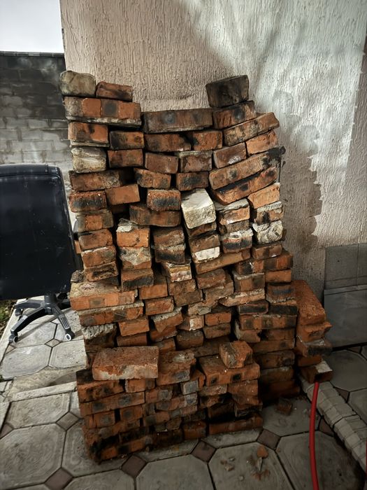 Красный кирпич бу