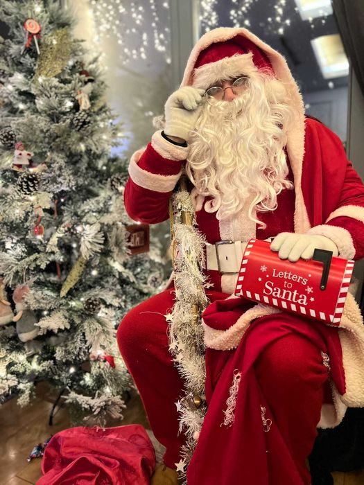 Mos Craciun pentru ACASĂ, la SERBARE (gradinita / scoala) și la BIROU