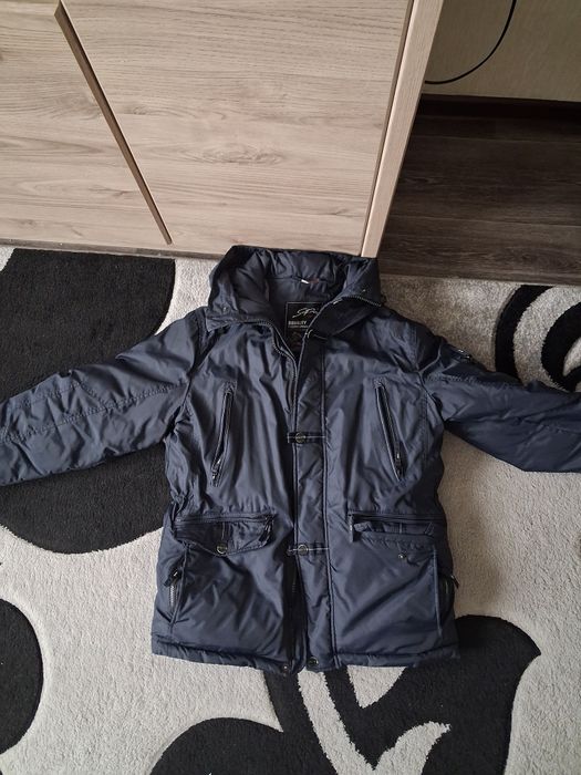 Продам куртку Sooyt