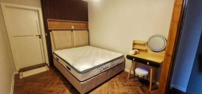 Дава се под наем Двустаен апартамент в Бургас, Център - 65 кв.м за 648.21 € - Снимка #3