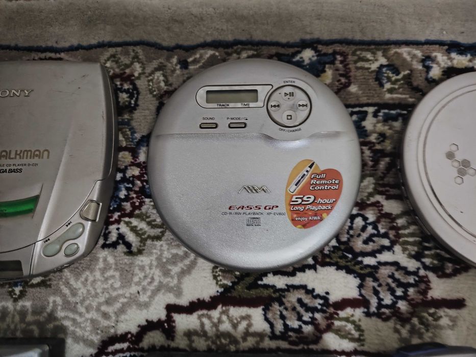 Плееры Sony Aiwa mp3 BBK и FM радио