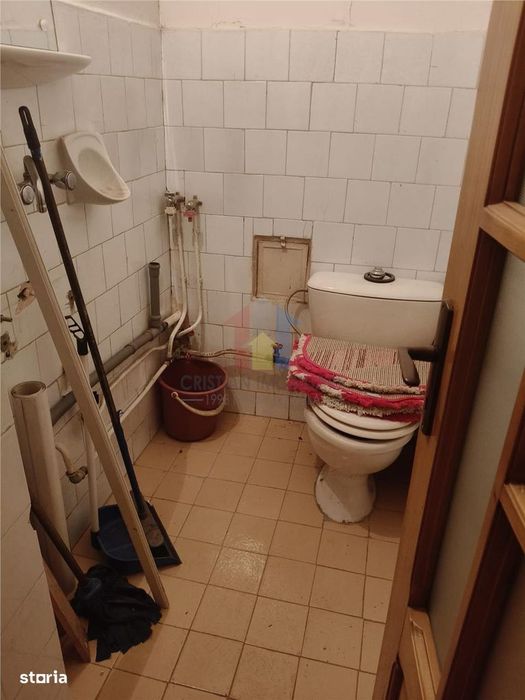 83 MP ! 3 camere, decomandat, , etaj intermediar in bloc cu lift, Tine