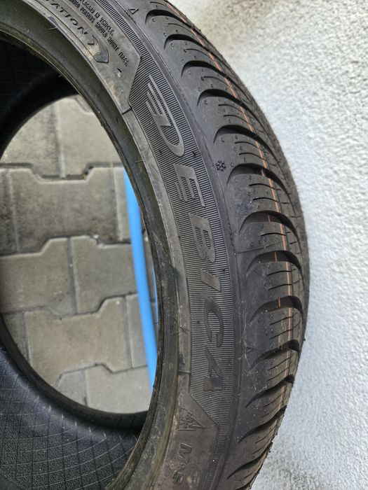Cauciuc debica 225 40 r18 M+S