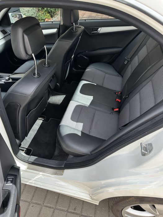 Mercedes W204 C 200 CGI