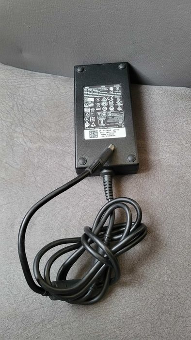 DELL 180W Incarcator AC Adaptor  Leptop 19.5V-9.23A cu pin central