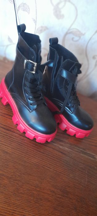 Продам новую обувь !!!