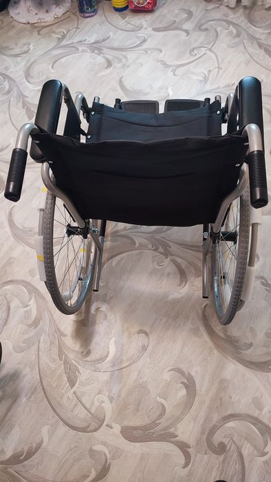 Продается инвалидная коляска