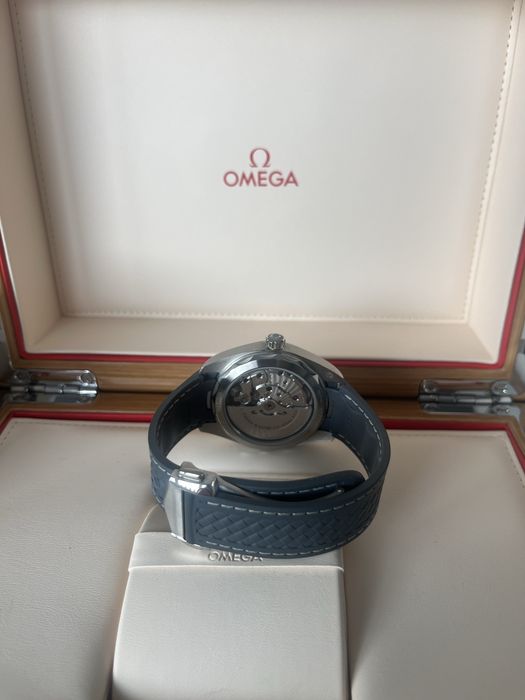Часовник Omega AQUA TERRA 150M