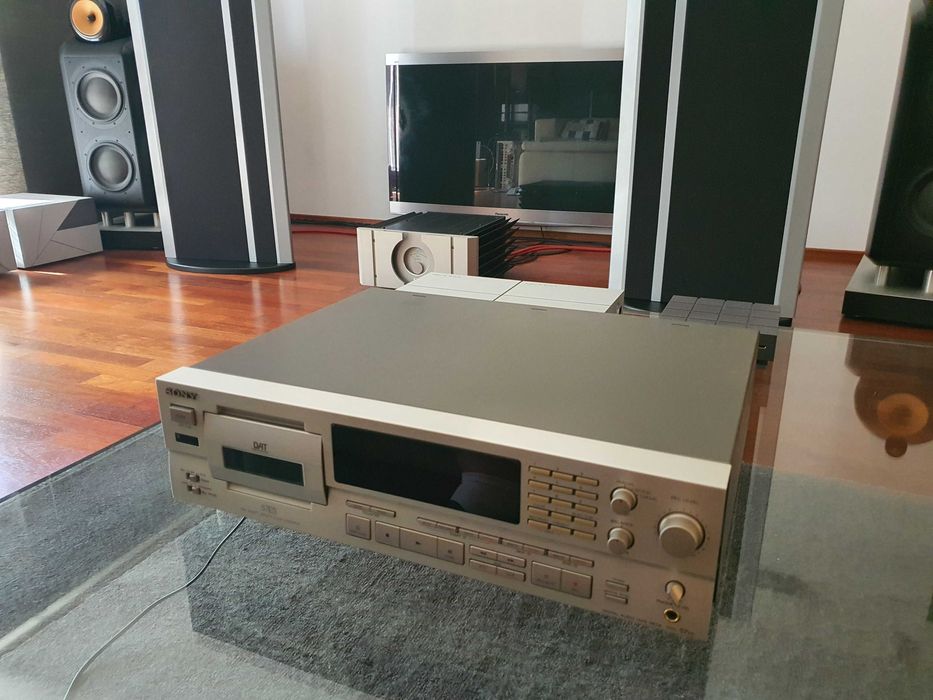 SONY DTC 57es DAT absolut impecabil, nefolosit