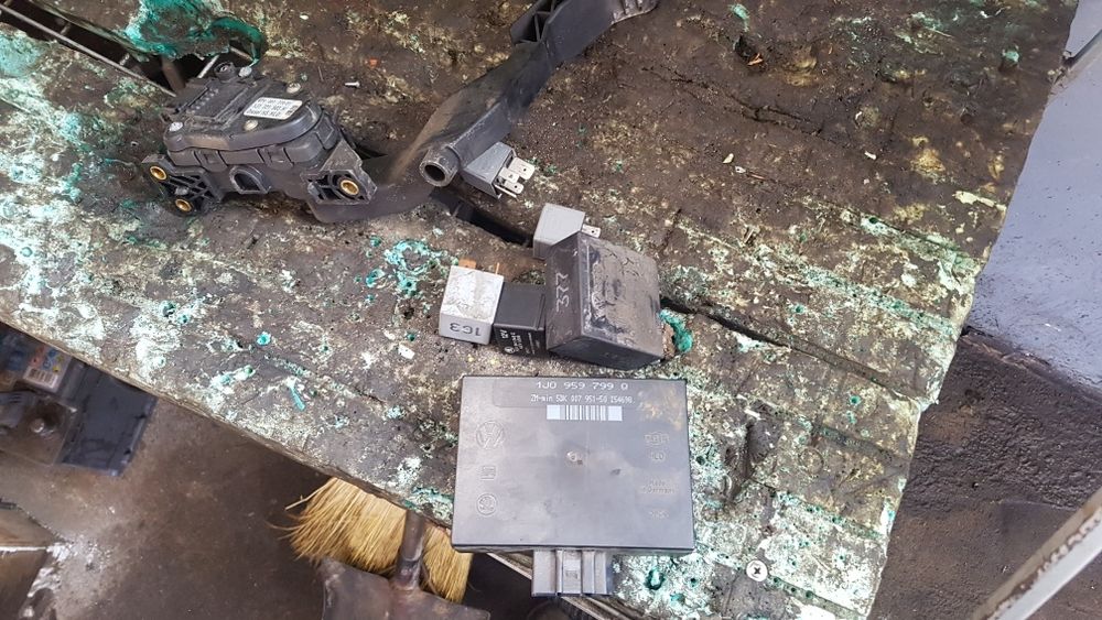 Педал газ потенциометър за голф 4 бора шкода октавиа 1.9 110кс