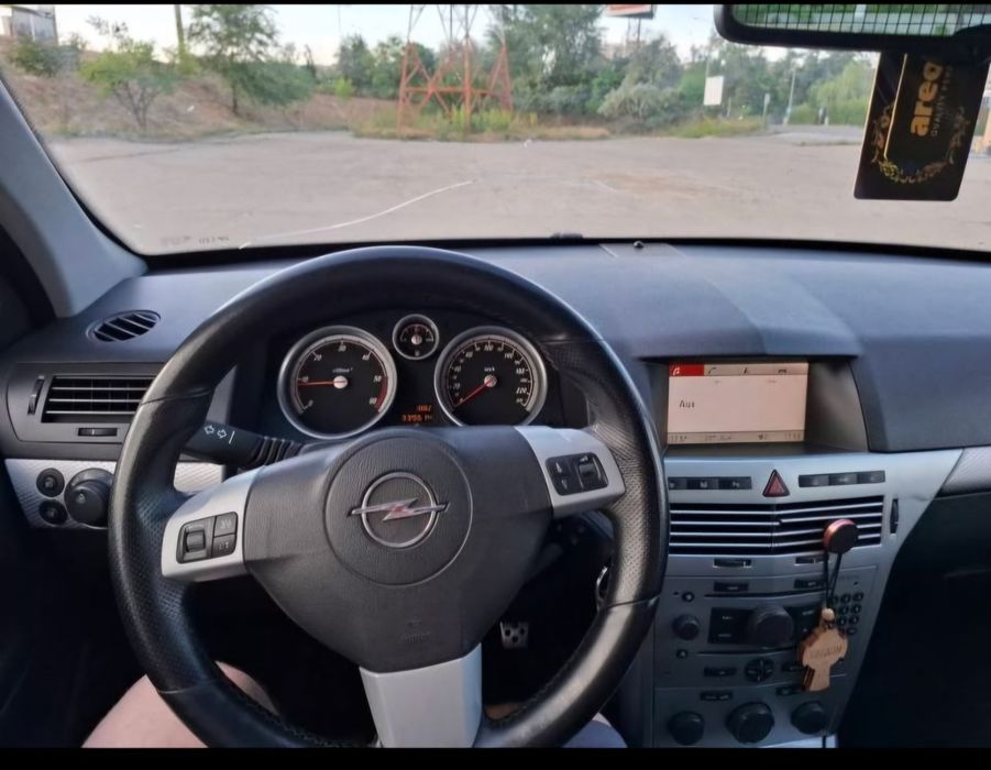 Opel astra h 2010 face lift