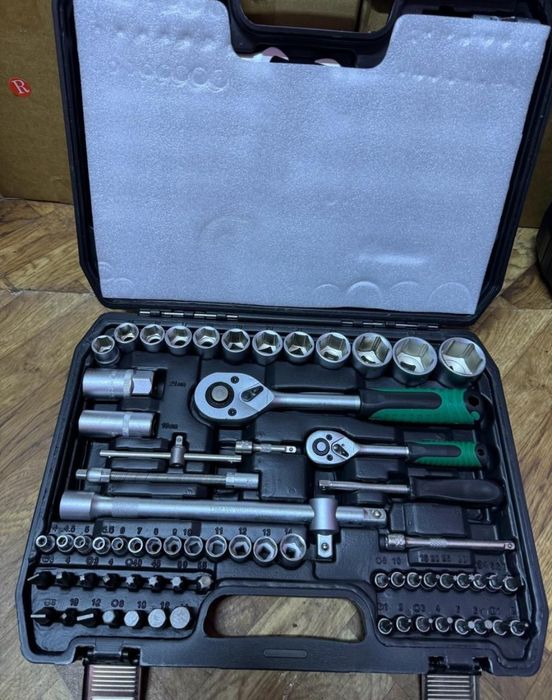 Набор автомобилиста ( 82 предметов)