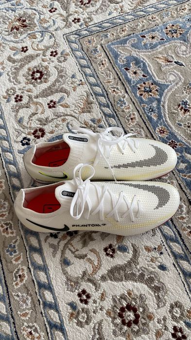 Бутсы nike phantom gt