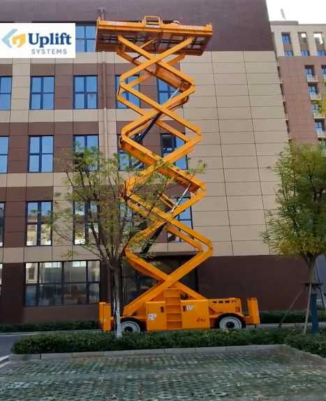 Лифт, Внедорожная самоходная ножничная подъёмная рабочая платформа
