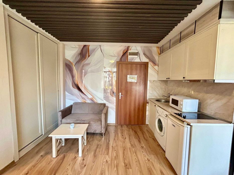 Обзаведен тристаен апартамент в к-с ”Даун Парк”