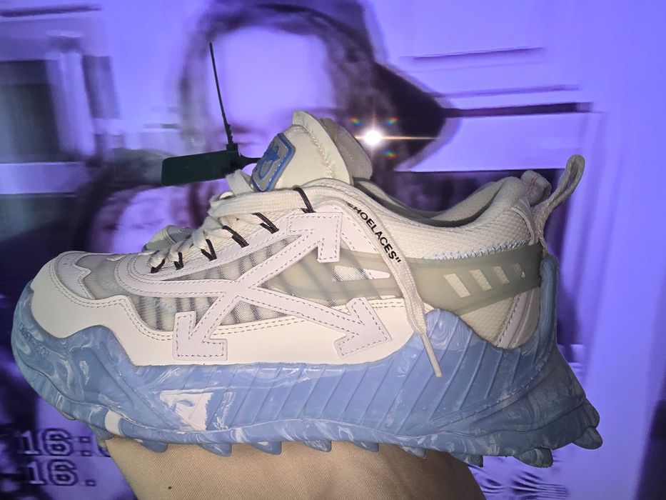 Adidasi -OFF WHITE ODSY- 43-stare FOARTE BUNA-albi
