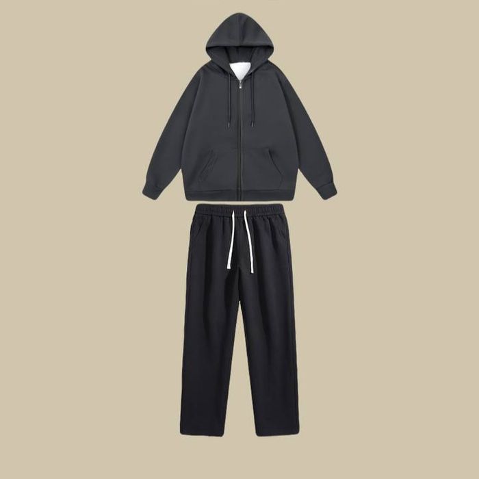 Спортивный костюм (худи + штаны)