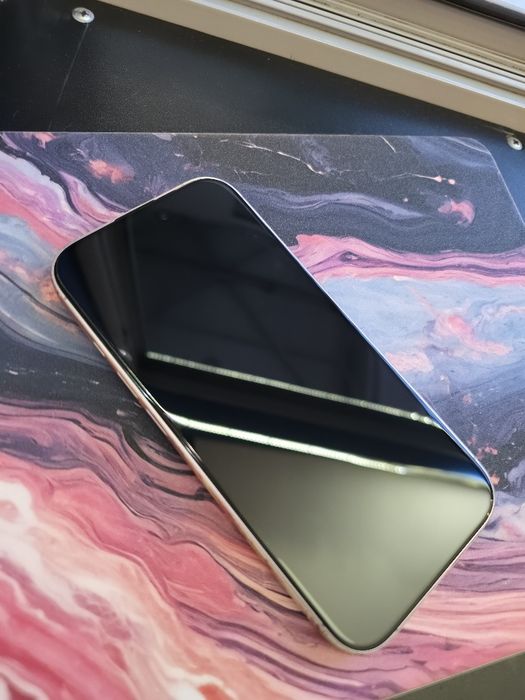 Продам iPhone 17 256GB/Lavander