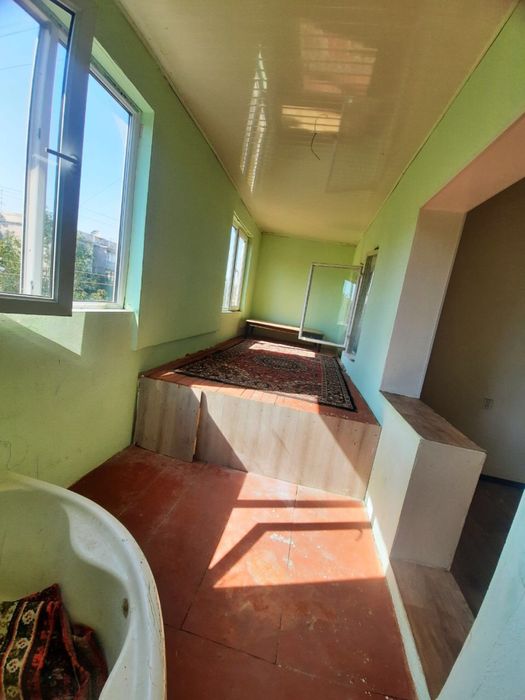 2 xonali Kvartira sotladi