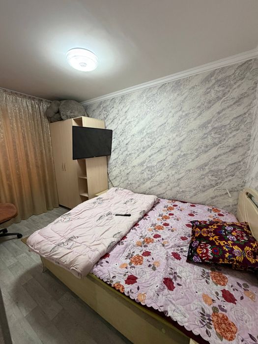 Продается 4 комнатная квартира. Чирчик. Троицк