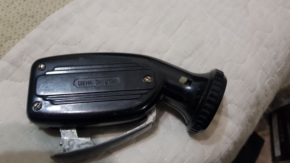 фанарик с генератором