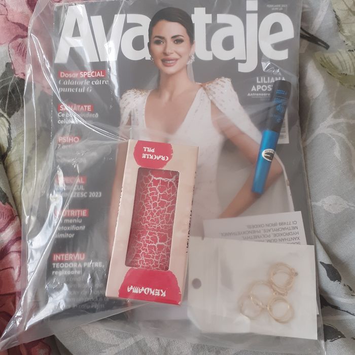 Revista Avantaje Februarie 2023 cu cadourile aferente