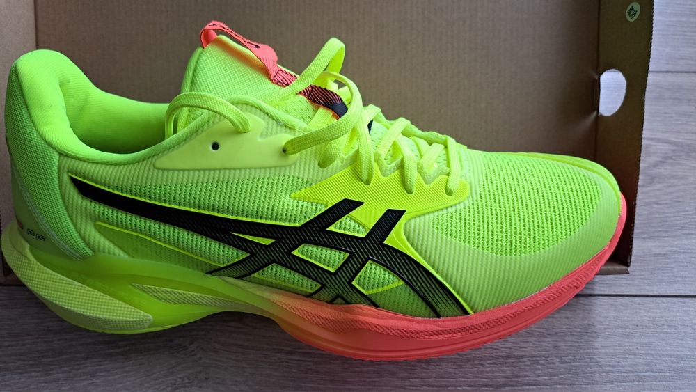 Тенис маратонки за клей Asics Solution Speed FF 3 43.5