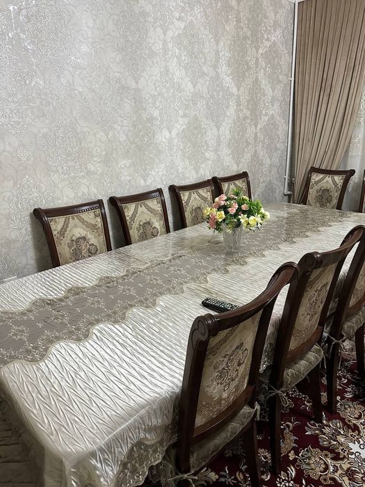 12 kishilik stol-stulla sotiladi sifati yaxshi