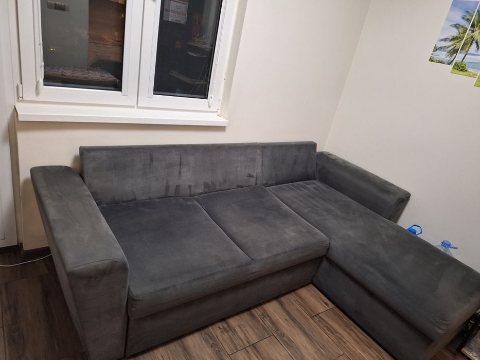 Разтегателен диван