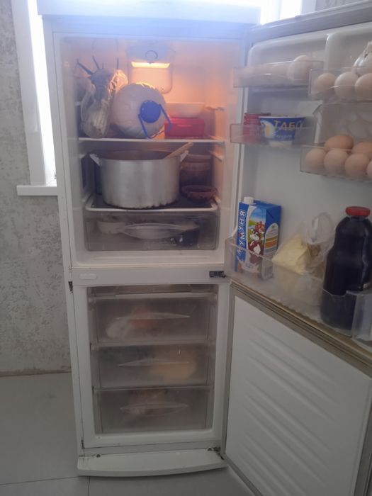 Продам холодильник