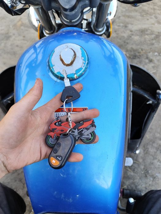 Suzuki 200cc срочна продам