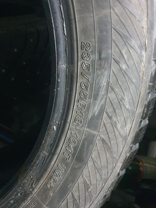 Зимняя резина 235/55/18