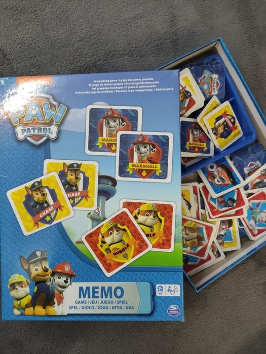 Пъзели, пластилин и други детски и бебешки играчки