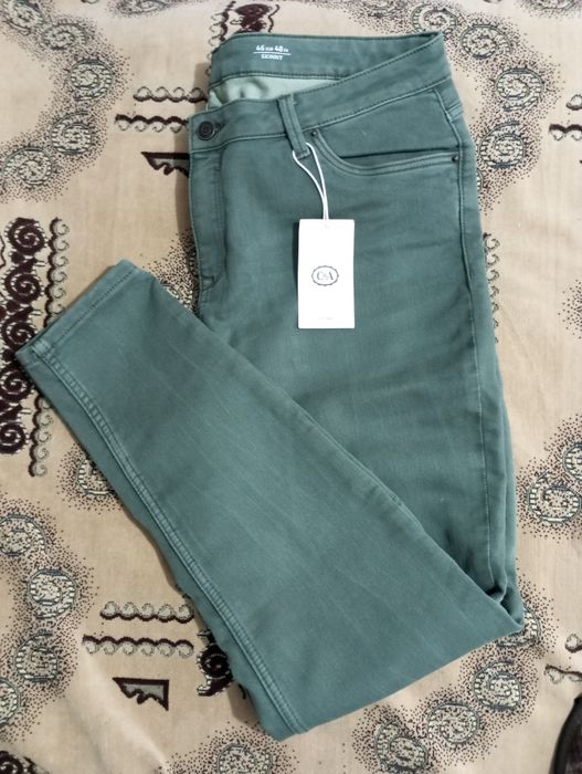 Blugi noi kaki mărimea 42-44